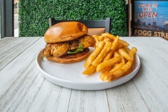 BadAxeThrowingAndFoggStreetLawnClub_GrilledChickenSandwich