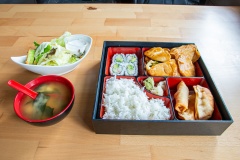 OishiAsianFusion_ChickenBentoBox_003