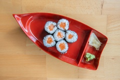 OishiAsianFusion_SalmonRoll_001