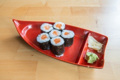 OishiAsianFusion_SalmonRoll_003