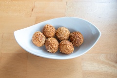 OishiAsianFusion_SesameBalls_001